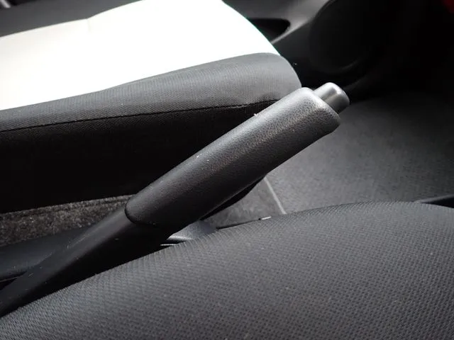 ダイハツ　ミラ　イース