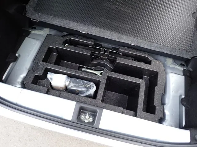 ダイハツ　ミラ　イース