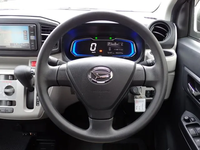 ダイハツ　ミラ　イース