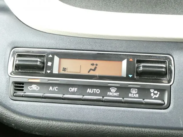 デリカ　Ｄ：２　２ＷＤ（ミツビシ）の車両写真