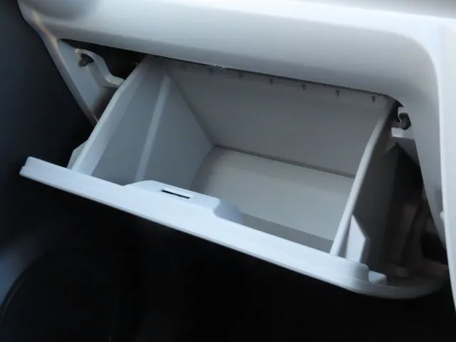 ミラ　イース（ダイハツ）の車両写真