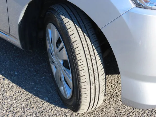 ミラ　イース（ダイハツ）の車両写真