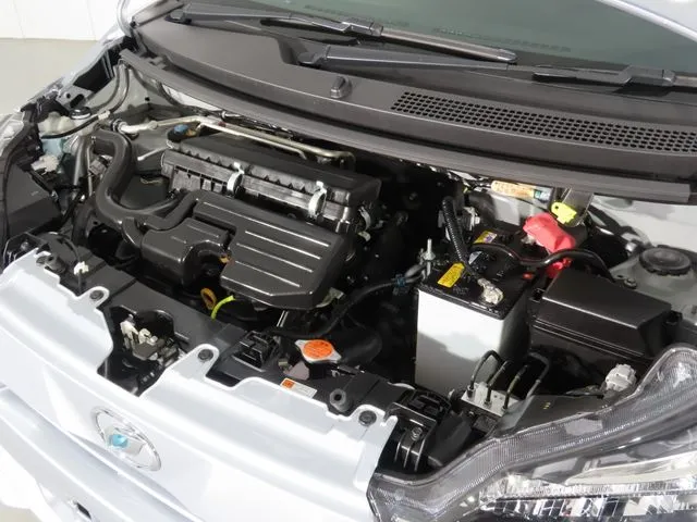 ミラ　イース（ダイハツ）の車両写真