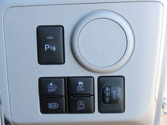 ミラ　イース（ダイハツ）の車両写真