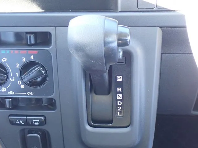 ダイハツ　ハイゼットカーゴ