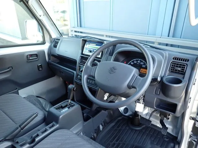 キャリイトラック　４ＷＤ（スズキ）の車両写真