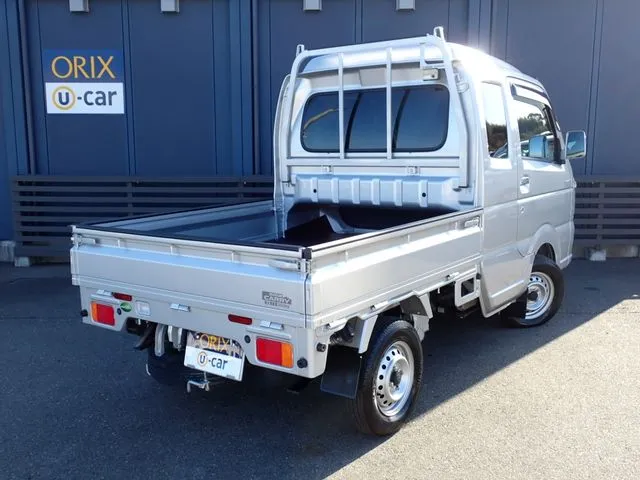 キャリイトラック　４ＷＤ（スズキ）の車両写真