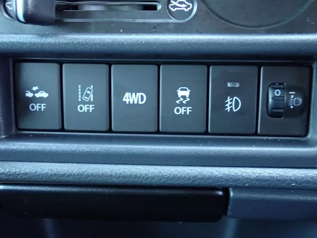 キャリイトラック　４ＷＤ（スズキ）の車両写真