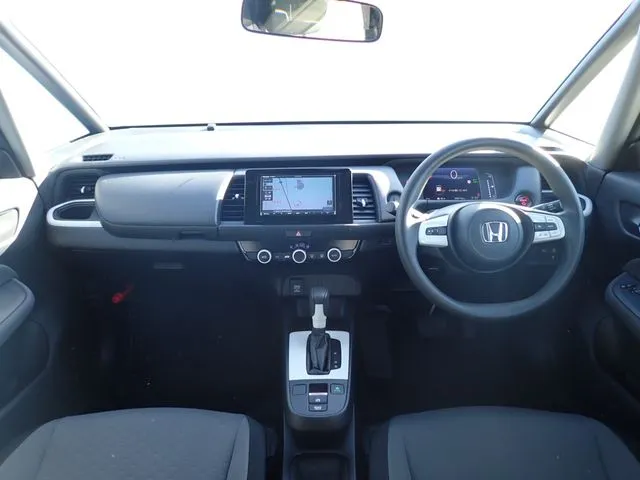 ホンダ　フィット　ｅ：ＨＥＶ