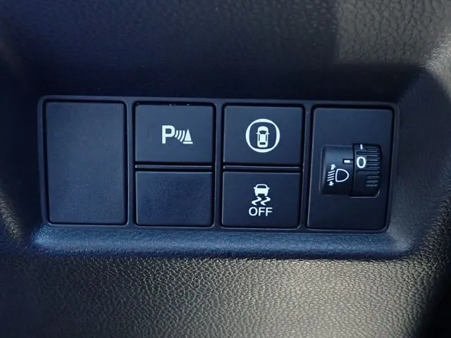 ホンダ　フィット　ｅ：ＨＥＶ