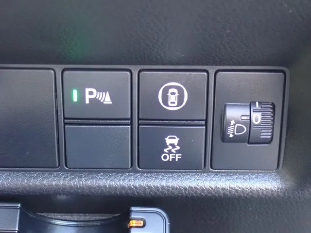 ホンダ　フィット　ｅ：ＨＥＶ