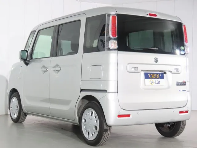 スペーシア（スズキ）の車両写真