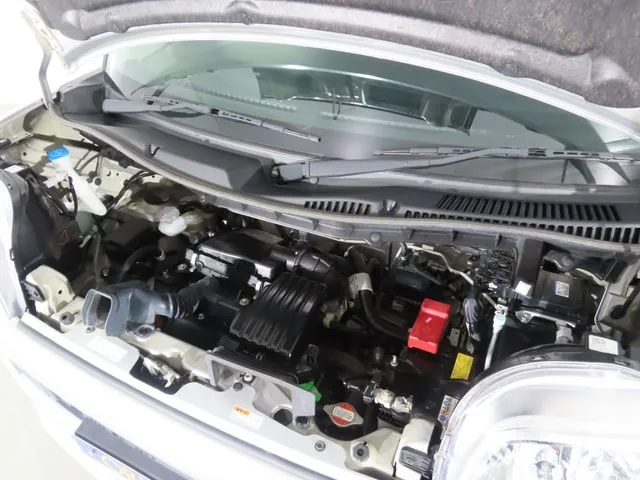 スペーシア（スズキ）の車両写真