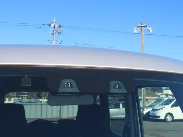 スペーシア（スズキ）の車両写真