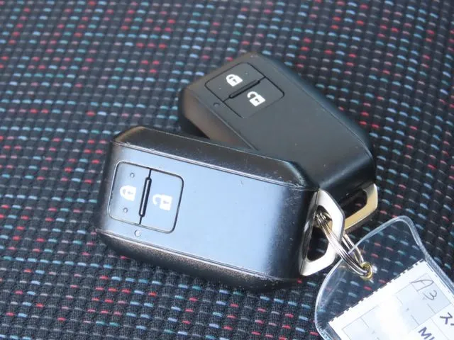 スペーシア（スズキ）の車両写真