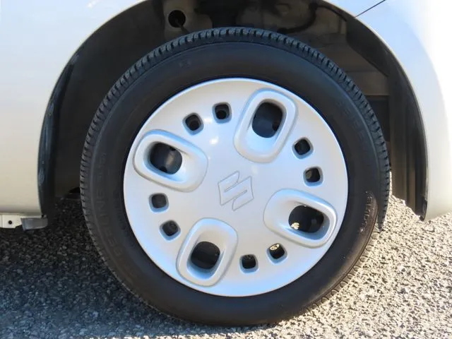 スペーシア（スズキ）の車両写真