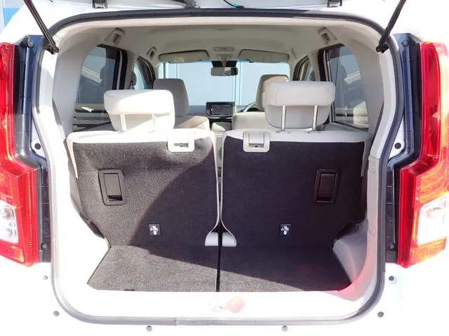 ムーヴ（ダイハツ）の車両写真