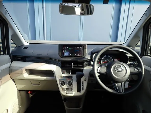 ムーヴ（ダイハツ）の車両写真