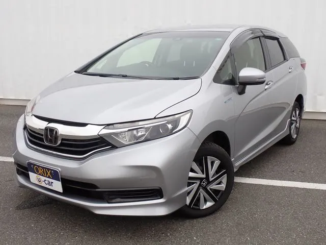 ホンダ シャトル　ハイブリッド　４ＷＤ