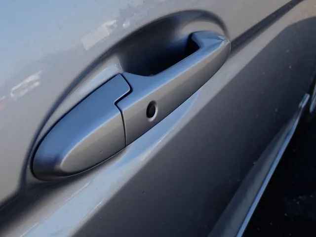 ホンダ　シャトル　ハイブリッド　４ＷＤ