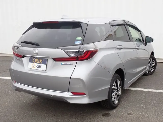ホンダ　シャトル　ハイブリッド　４ＷＤ