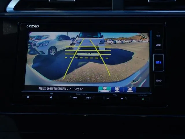 ホンダ　シャトル　ハイブリッド　４ＷＤ