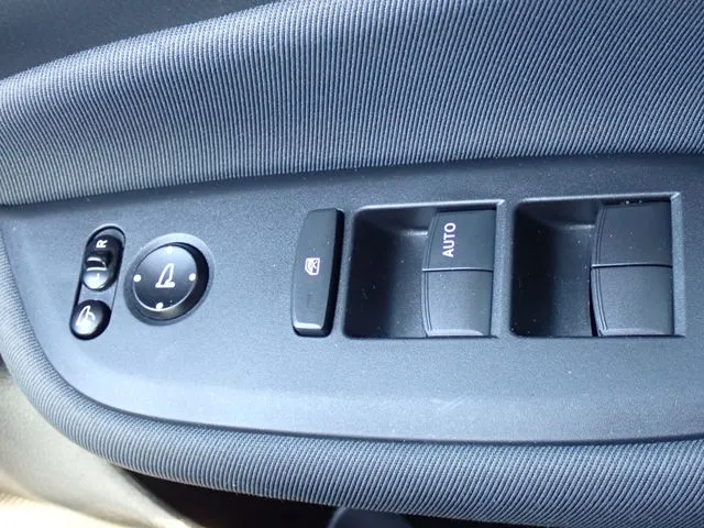 フィット e:HEV 4WD(ホンダ)の車両写真