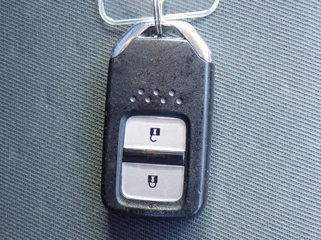 フィット e:HEV 4WD(ホンダ)の車両写真