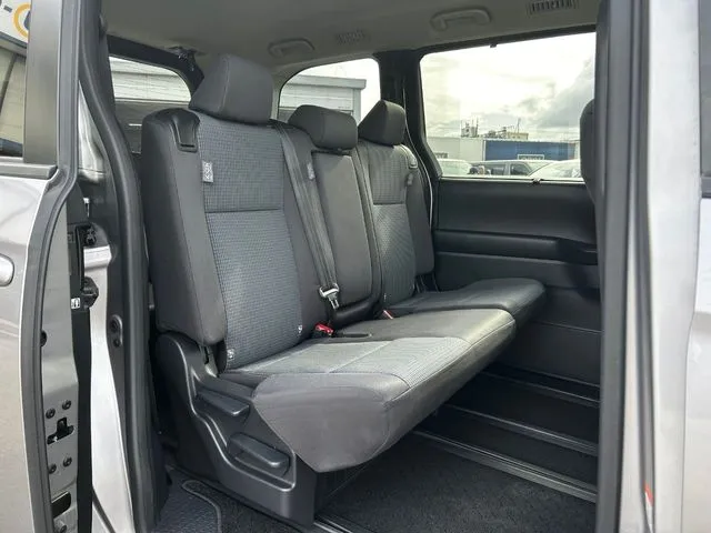 ノア(トヨタ)の車両写真