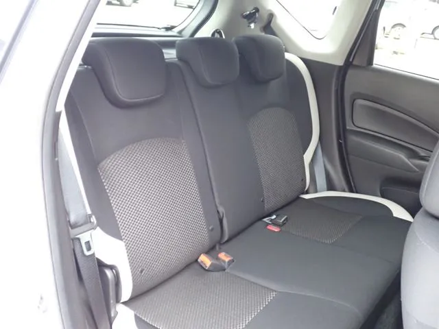 ノート（ニッサン）の車両写真