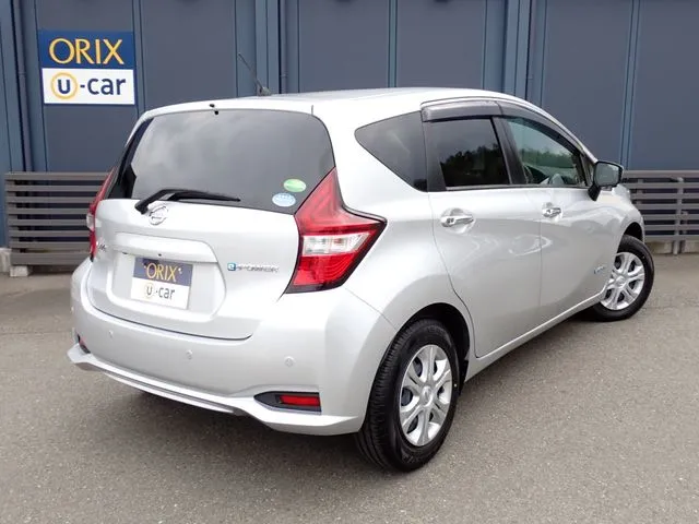 ノート（ニッサン）の車両写真