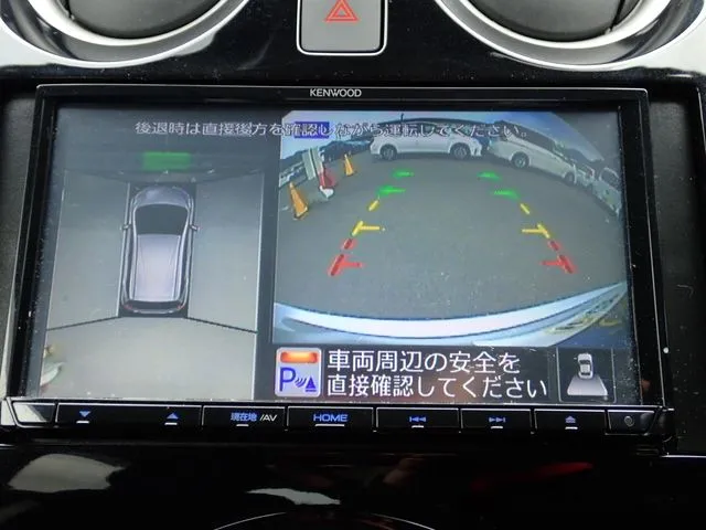 ノート（ニッサン）の車両写真