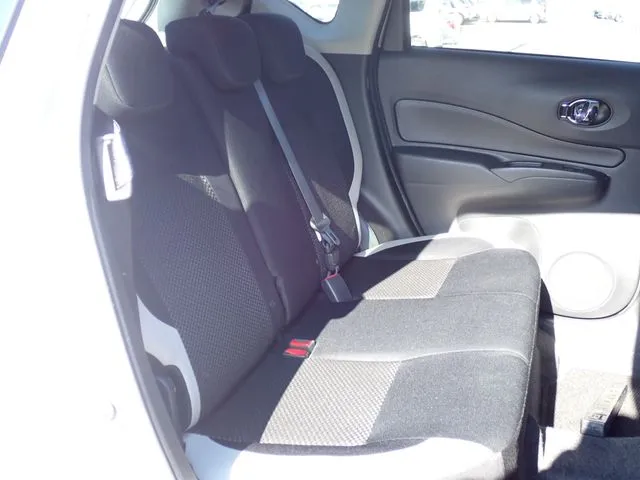 ノート（ニッサン）の車両写真