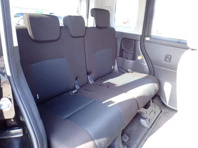 トール（ダイハツ）の車両写真