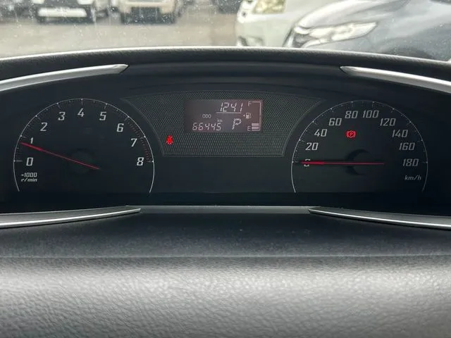 シエンタ（トヨタ）の車両写真