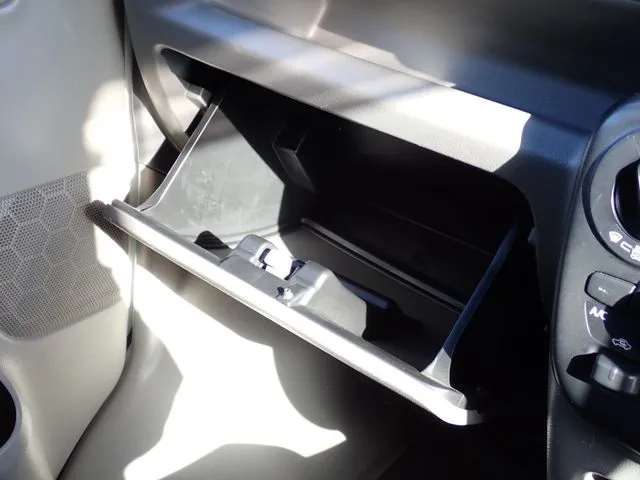 エブリイバン（スズキ）の車両写真