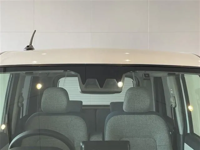 ムーヴ　キャンバス（ダイハツ）の車両写真