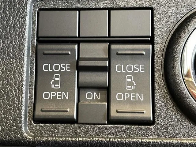 ムーヴ　キャンバス（ダイハツ）の車両写真