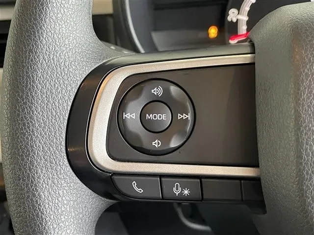 ムーヴ　キャンバス（ダイハツ）の車両写真