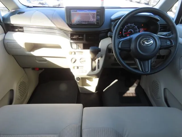 ムーヴ（ダイハツ）の車両写真