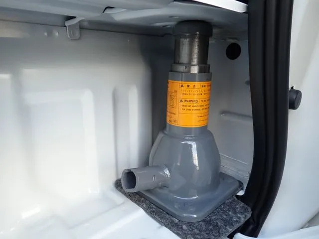 ＮＶ３５０キャラバン（ニッサン）の車両写真