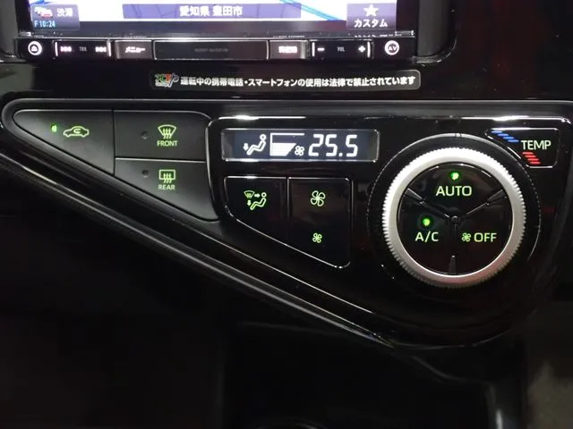 トヨタ　アクア