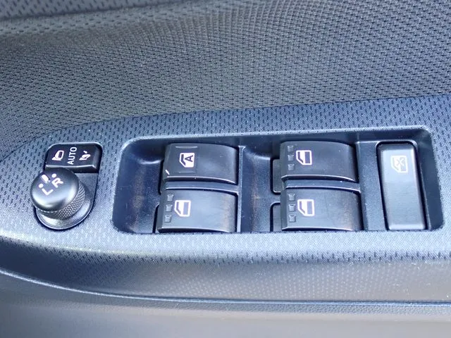 ムーヴ（ダイハツ）の車両写真