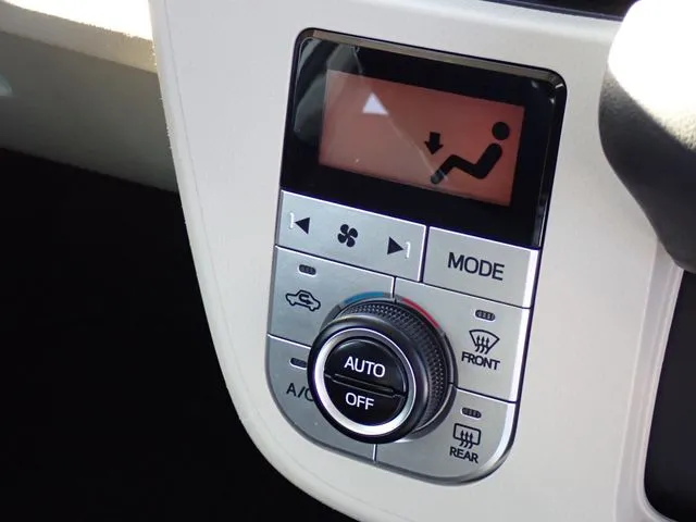 ムーヴ（ダイハツ）の車両写真