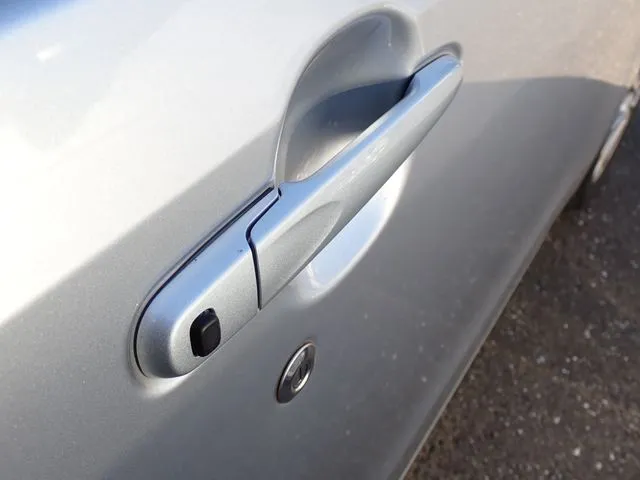 ムーヴ（ダイハツ）の車両写真