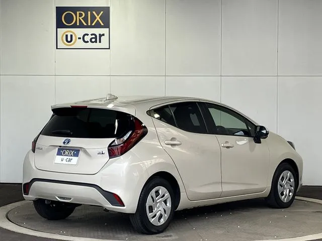 アクア（トヨタ）の車両写真