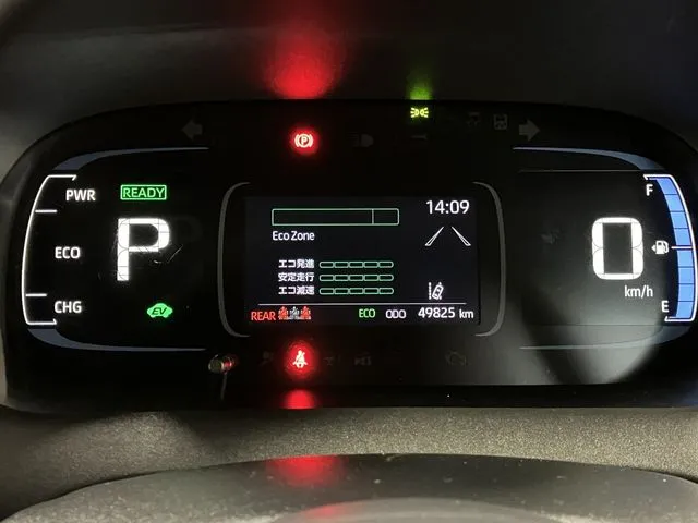 アクア（トヨタ）の車両写真