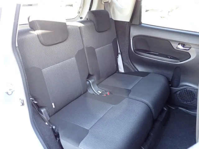 ダイハツ　ムーヴ