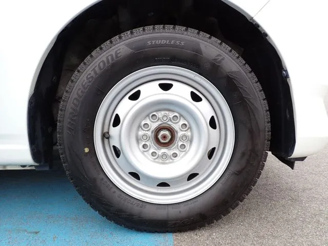ミラ　イース（ダイハツ）の車両写真