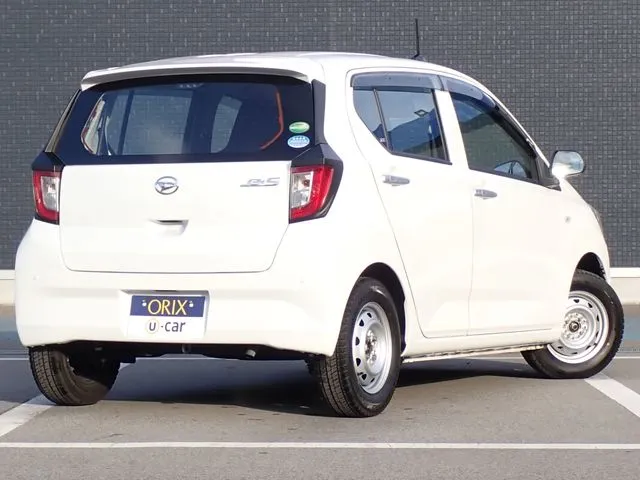 ミラ　イース（ダイハツ）の車両写真